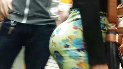 Berövar blondins oskuld. damer mogna