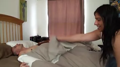Stepdad piskor gratisporr mogna damer Maz m min