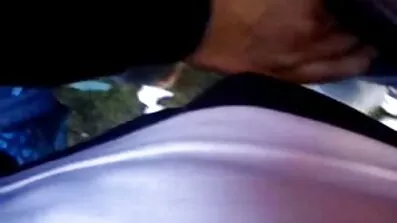 Kendra Cole Anal sitter på kuken med en skarp bagageutrymme. mogna kvinnor nakna