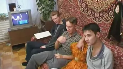 Hemmafruen vet hur man ska behaga en kåta mogna kvinnor man.
