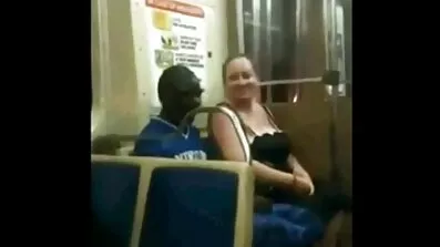 Han har sex med mogna kvinnor med stora bröst en rysk och ukrainsk kvinna.
