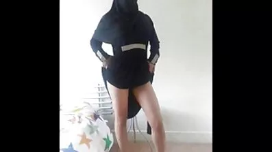 Francesca Palma analt knullad av kåta mogna kvinnor en svart man.