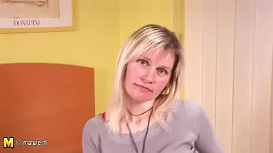 Cheerleader knullar med lärare. kåta mogna damer